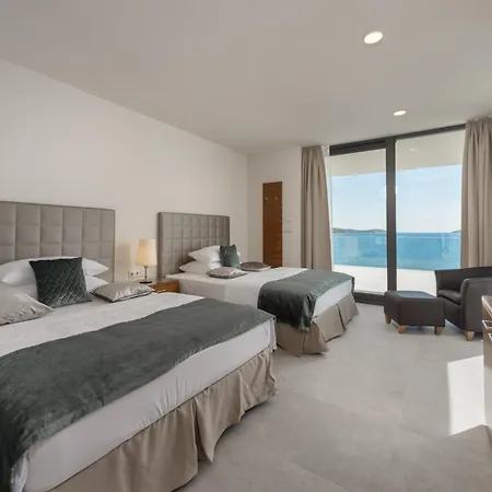 Attractive 5 Bedrooms Precious Amazing Sea Views * Rogoznica (Sibenik-Knin)